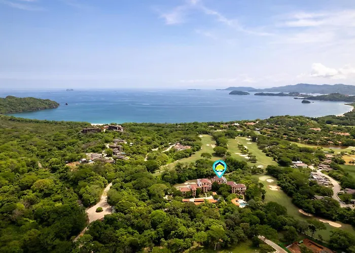 Stunning Luxury Penthouse In Exclusive Beachfront Community With Resort-style Amenities & Sweeping Views Of The Ocean & Golf Course *