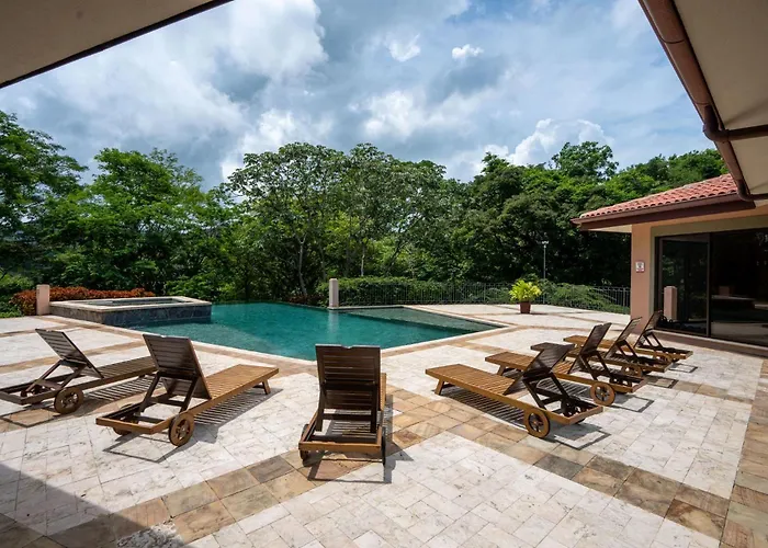 Stunning Luxury Penthouse In Exclusive Beachfront Community With Resort-style Amenities & Sweeping Views Of The Ocean & Golf Course Сasa de vacaciones *