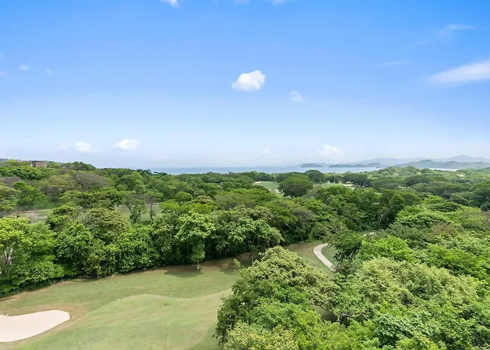 Stunning Luxury Penthouse In Exclusive Beachfront Community With Resort-style Amenities & Sweeping Views Of The Ocean & Golf Course