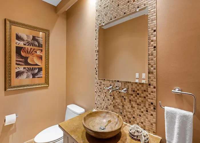 Stunning Luxury Penthouse In Exclusive Beachfront Community With Resort-style Amenities & Sweeping Views Of The Ocean & Golf Course *